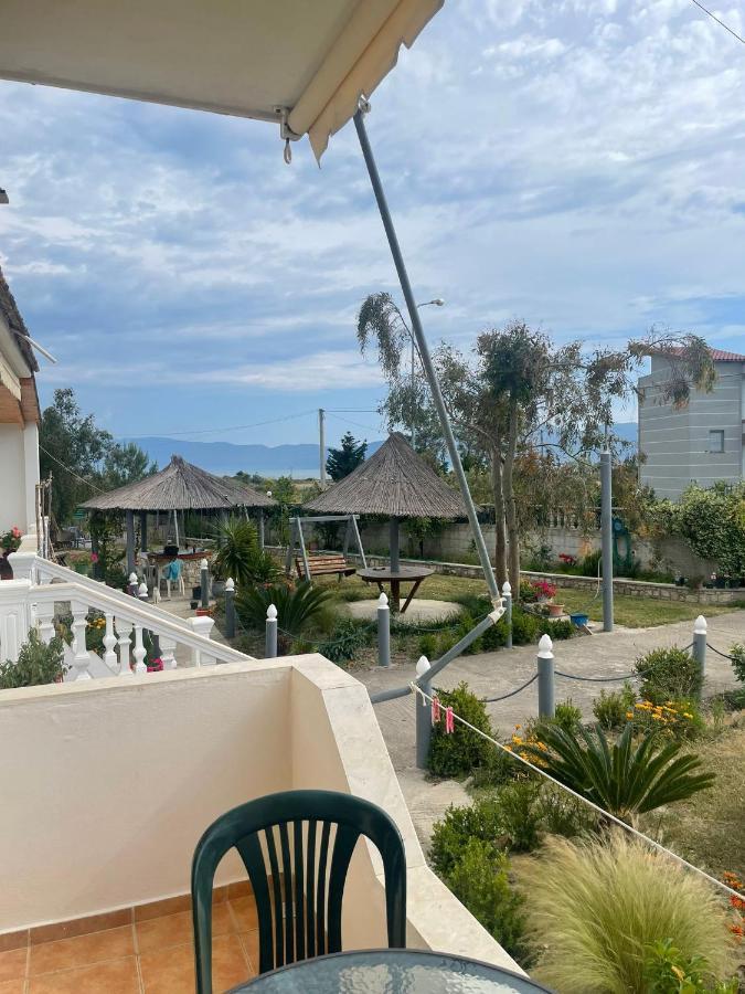 Hotel Vila Andi Zverneci Exteriér fotografie