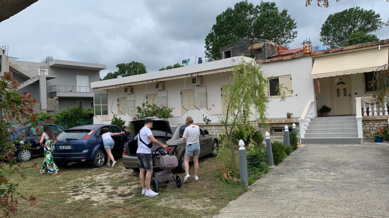Hotel Vila Andi Zverneci Exteriér fotografie