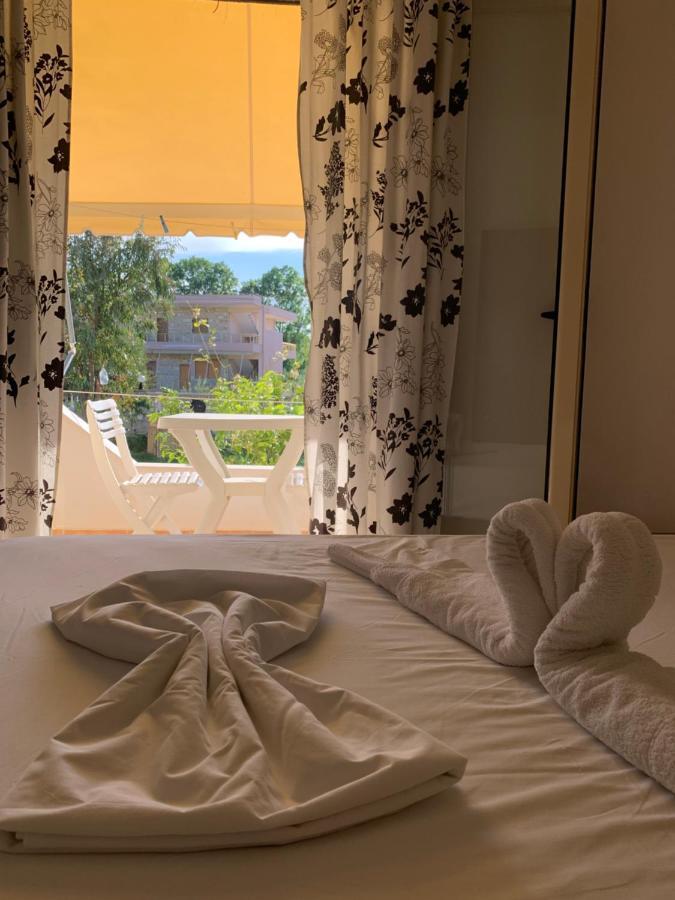 Hotel Vila Andi Zverneci Exteriér fotografie