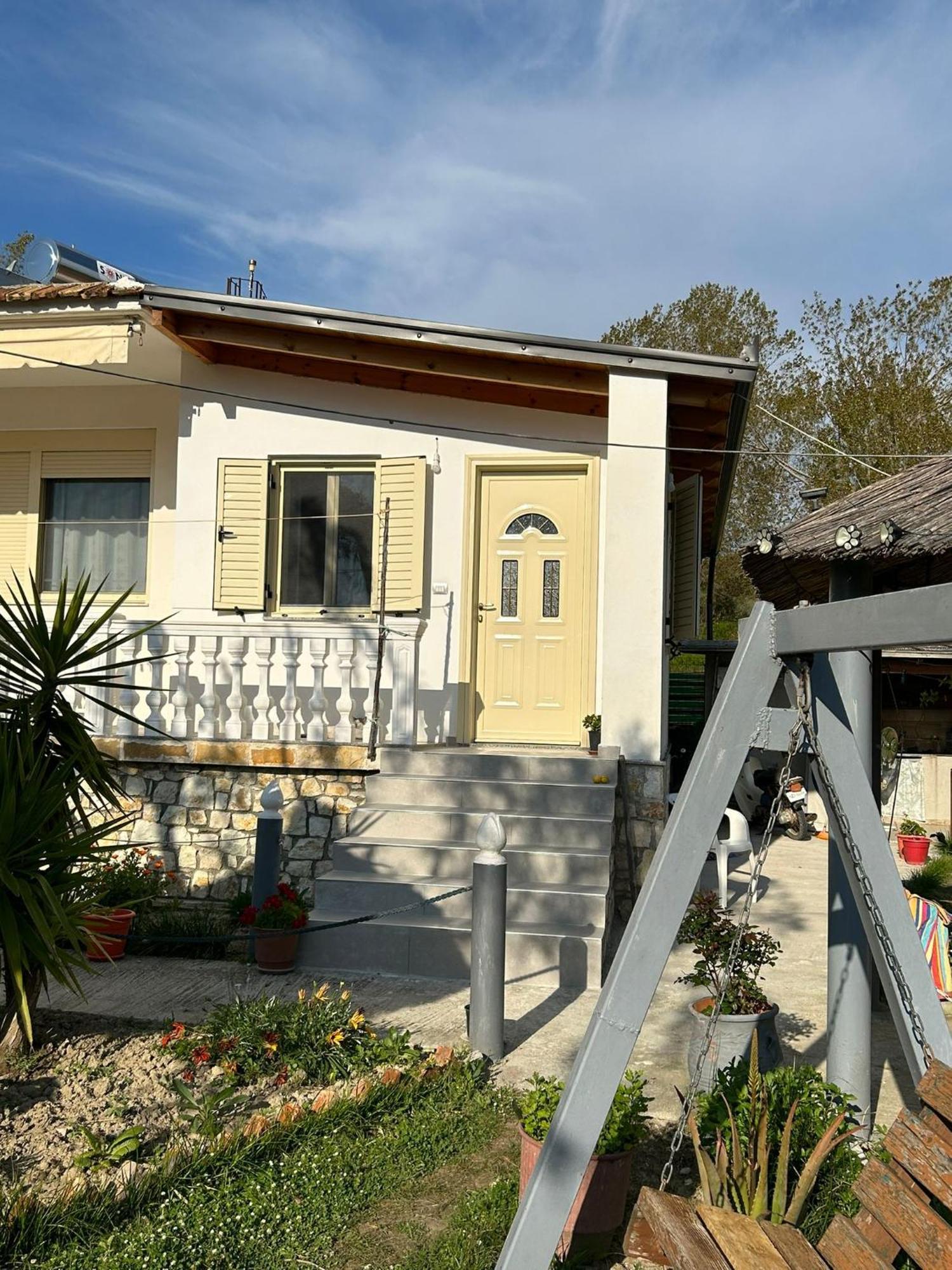 Hotel Vila Andi Zverneci Exteriér fotografie